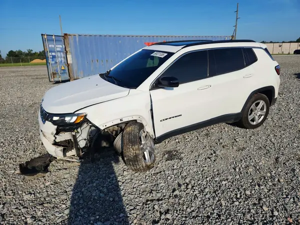 3C4NJDBN3PT532794 — 2023 Jeep Compass, Передняя часть (Front End), фото до ремонта