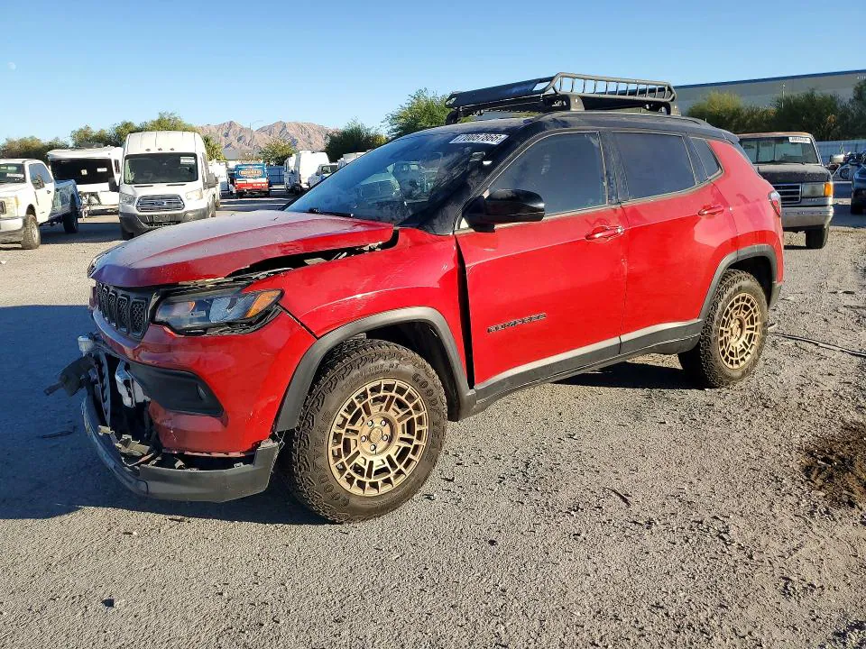 2023 Jeep Compass VIN 3C4NJDBNXPT520030 фото 1