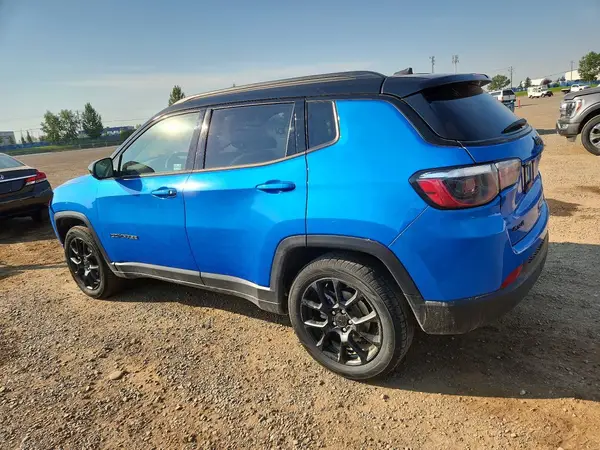 3C4NJDFNXRT588793 — 2024 Jeep Compass, фото 2 с аукциона Copart 13.10.2026, Передняя часть