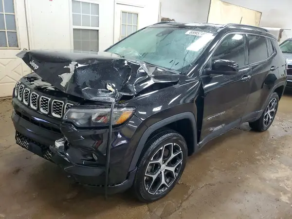 3C4NJDCN9RT164672 — 2024 Jeep Compass, Передняя часть (Front End), фото до ремонта