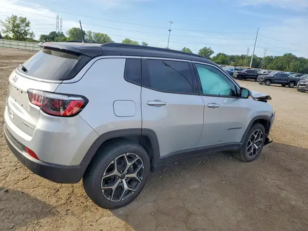 3C4NJDCN1ST567454 — 2025 Jeep Compass, фото 3 с аукциона Copart, Передняя часть