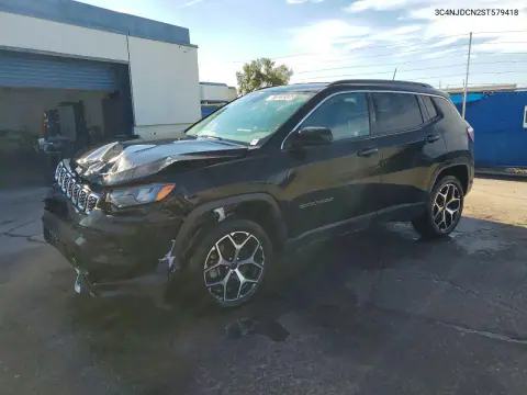 3C4NJDCN2ST579418 — 2025 Jeep Compass, Передняя часть, фото до ремонта