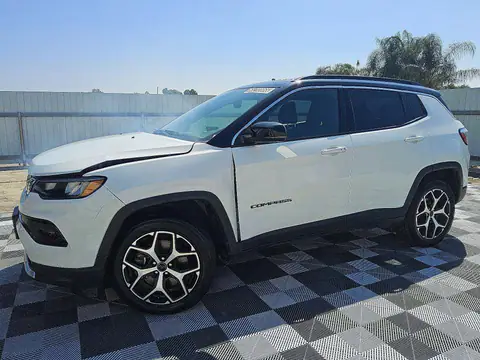 3C4NJDCN3ST510818 — 2025 Jeep Compass, Передняя часть (Front End), фото до ремонта