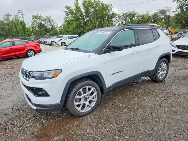 3C4NJDCN7ST512880 — 2025 Jeep Compass, Задняя часть (Rear End), фото до ремонта