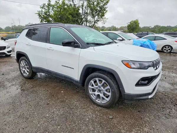 3C4NJDCN7ST512880 — 2025 Jeep Compass, фото 4 с аукциона Copart, Задняя часть
