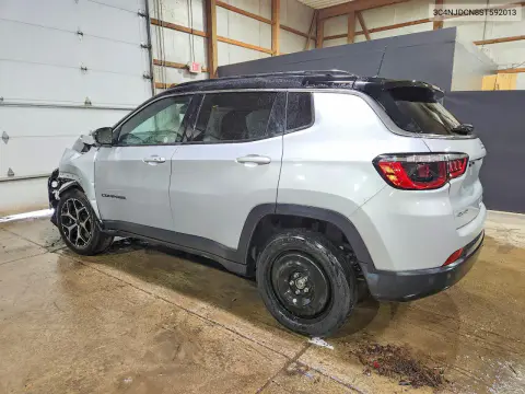 2025 Jeep Compass Limited VIN 3C4NJDCN8ST592013 фото 2