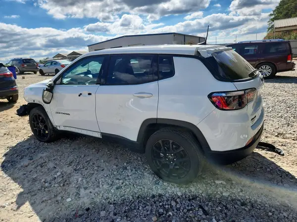 3C4NJDBN5ST554806 — 2025 Jeep Compass, фото 2 с аукциона Copart, Передняя часть