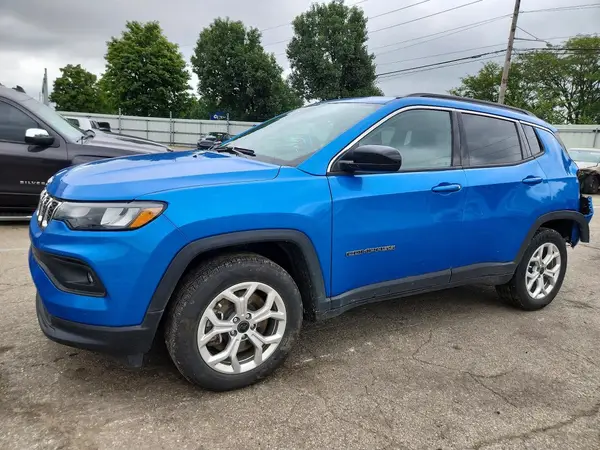 3C4NJDBNXST534941 — 2025 Jeep Compass, Задняя часть (Rear End), фото до ремонта