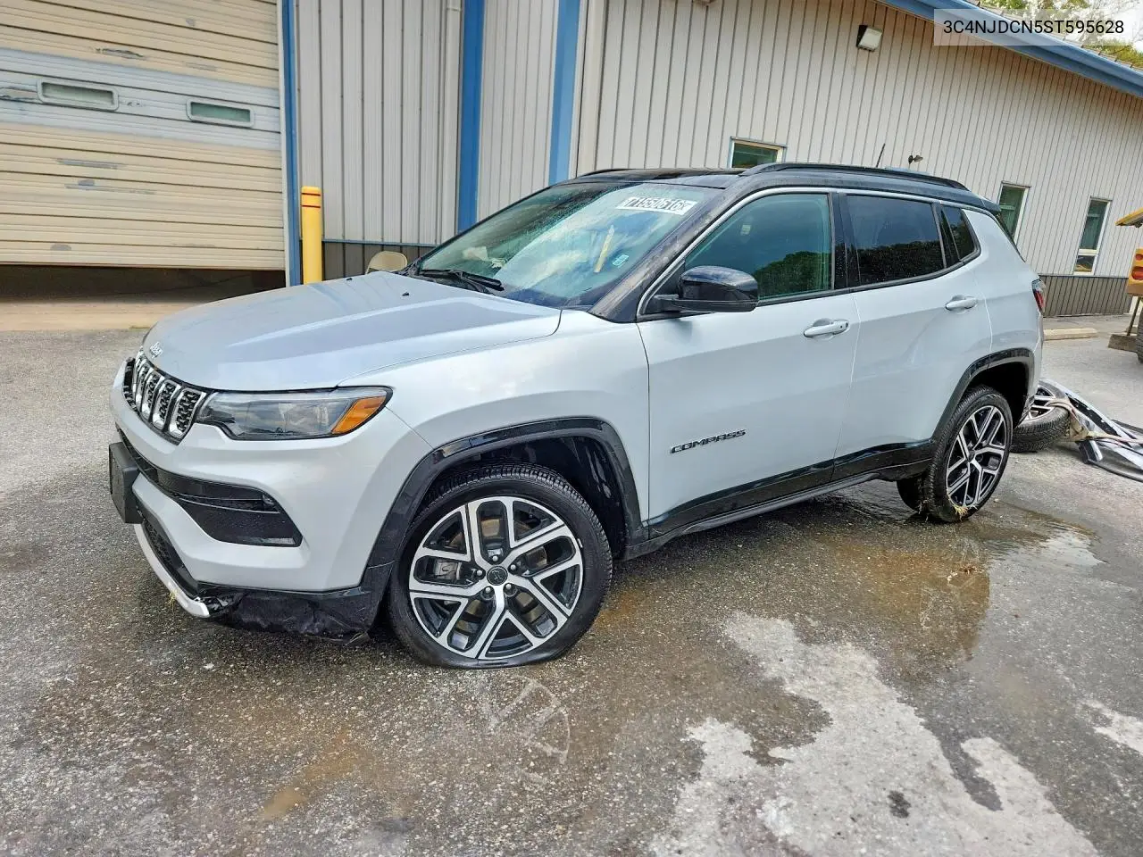 3C4NJDCN5ST595628 Jeep Compass 2025 — повреждение Передняя часть, фото до ремонта