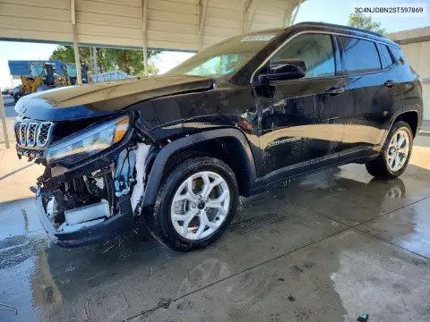 3C4NJDBN2ST597869 — 2025 Jeep Compass, Передняя часть, фото до ремонта