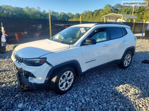 3C4NJDBN9ST562021 — 2025 Jeep Compass, Передняя часть, фото до ремонта