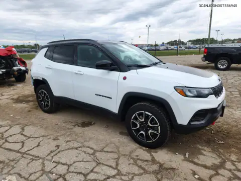 3C4NJDDN0ST556945 — 2025 Jeep Compass, фото 4 с аукциона Copart, Задняя часть