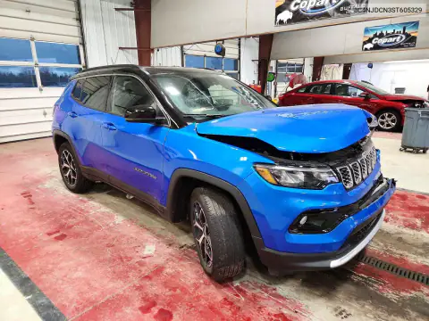 3C4NJDCN3ST605329 — 2025 Jeep Compass, фото 4 с аукциона Copart 19.10.2026, Передняя часть