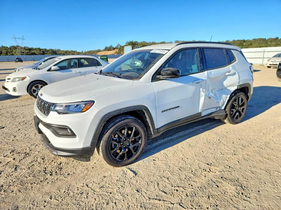 2026 Jeep Compass VIN 3C4NJDBN2TT160696 фото 1