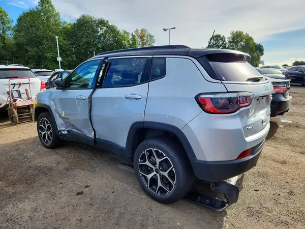 3C4NJDCN7TT206974 — 2026 Jeep Compass, фото 2 с аукциона Copart 30.09.2026, Повреждения со всех сторон
