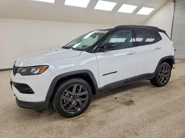 3C4NJDCN6TT270682 — 2026 Jeep Compass, Задняя часть (Rear End), фото до ремонта