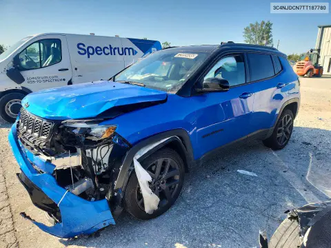 3C4NJDCN7TT187780 — 2026 Jeep Compass, Передняя часть, фото до ремонта
