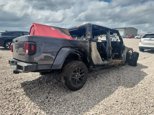 1C6HJTAG3ML596004 — 2021 Jeep Gladiator, фото 3 с аукциона Copart 13.10.2026, Пожар