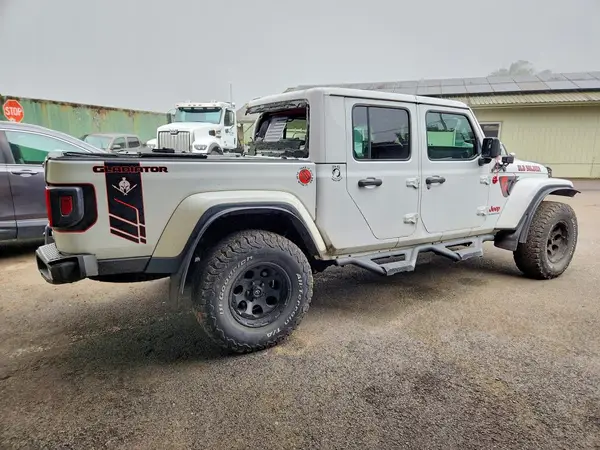 1C6HJTFG6ML518485 — 2021 Jeep Gladiator, фото 3 с аукциона Copart, Передняя часть