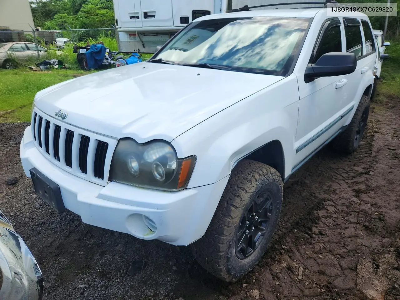 2007 Jeep Grand Cherokee Laredo VIN 1J8GR48KX7C629820 фото 1