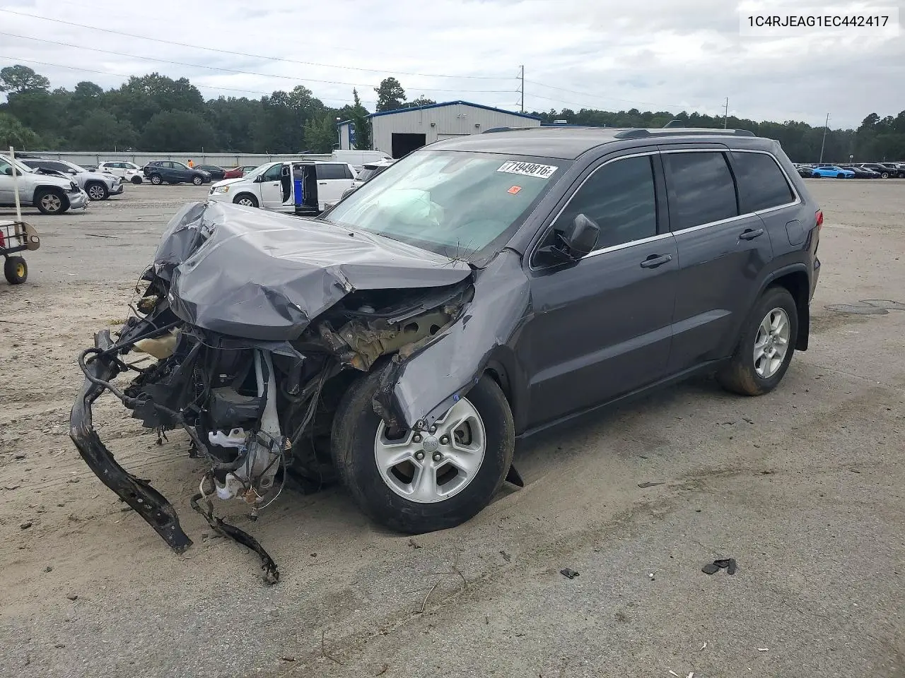 2014 Jeep Grand Cherokee Laredo VIN 1C4RJEAG1EC442417 фото 1