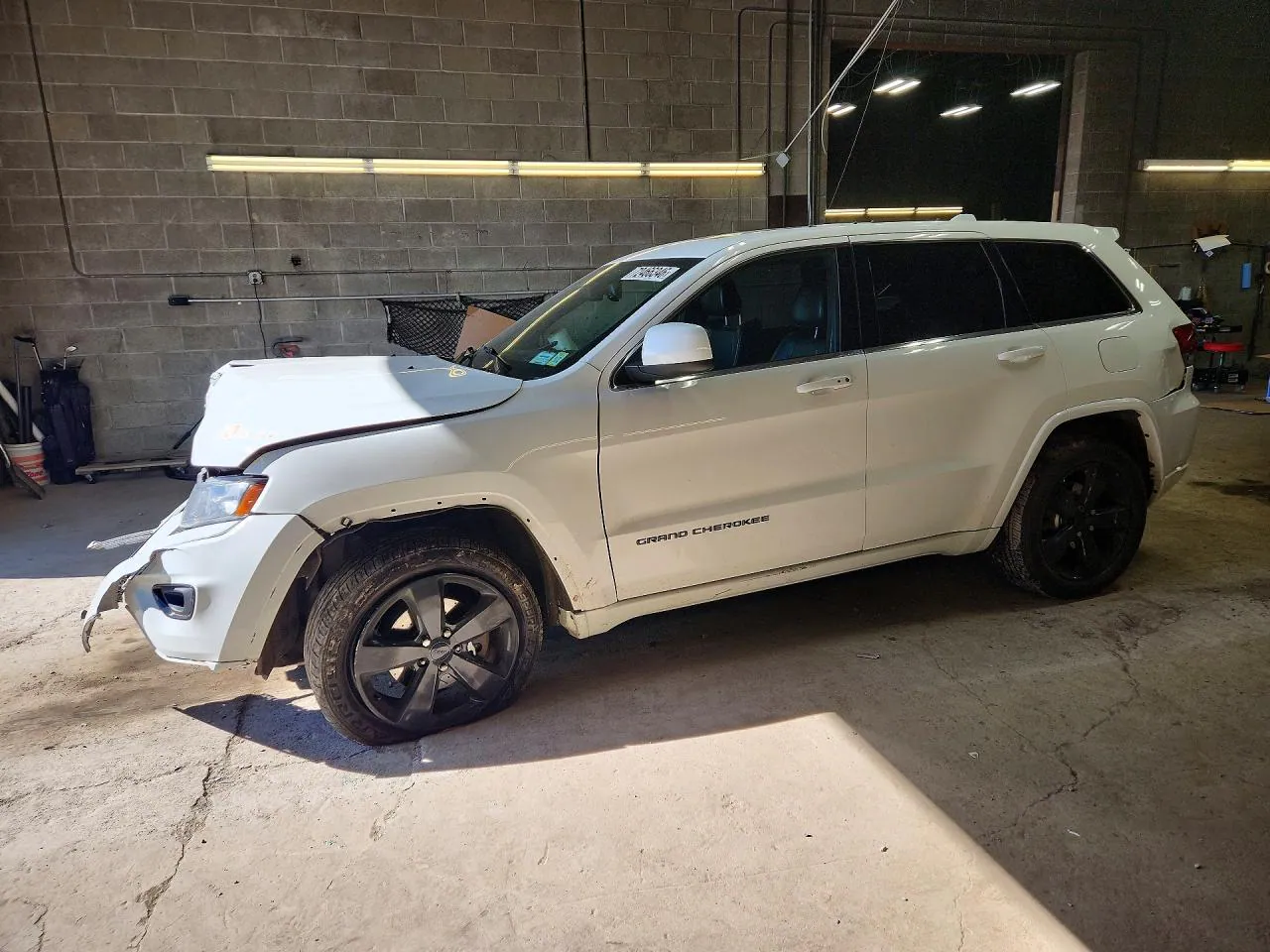 2014 Jeep Grand Cherokee Laredo VIN 1C4RJFAG8EC497890 фото 1
