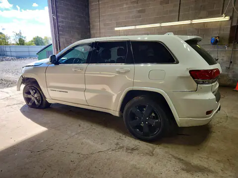 2014 Jeep Grand Cherokee Laredo VIN 1C4RJFAG8EC497890 фото 2