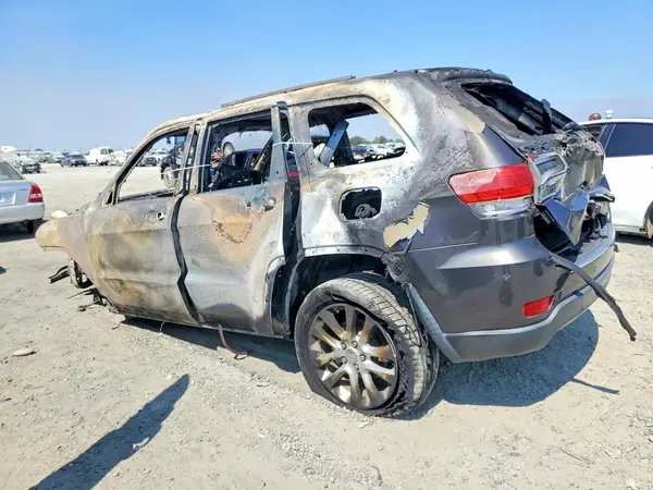 1C4RJEBG6HC712518 — 2017 Jeep Grand Cherokee, фото 2 с аукциона Copart, Пожар