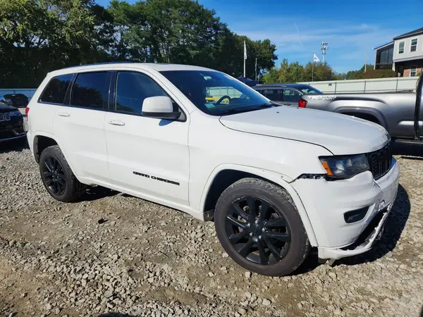 1C4RJFAG9HC750252 — 2017 Jeep Grand Cherokee, фото 4 с аукциона Copart, Передняя часть