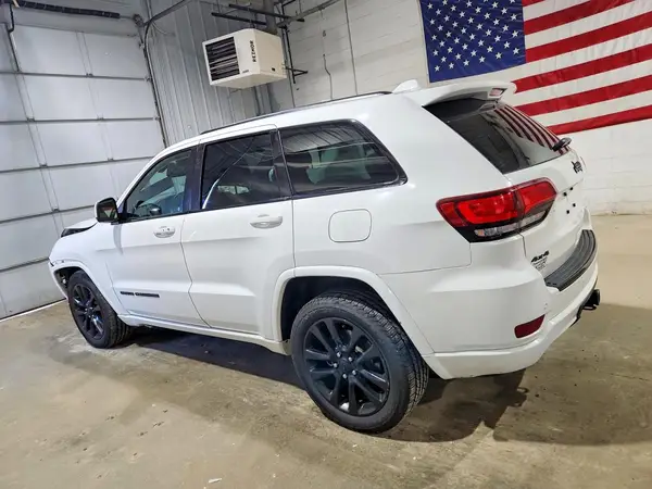 1C4RJFAG6HC899752 — 2017 Jeep Grand Cherokee, фото 2 с аукциона Copart, Передняя часть