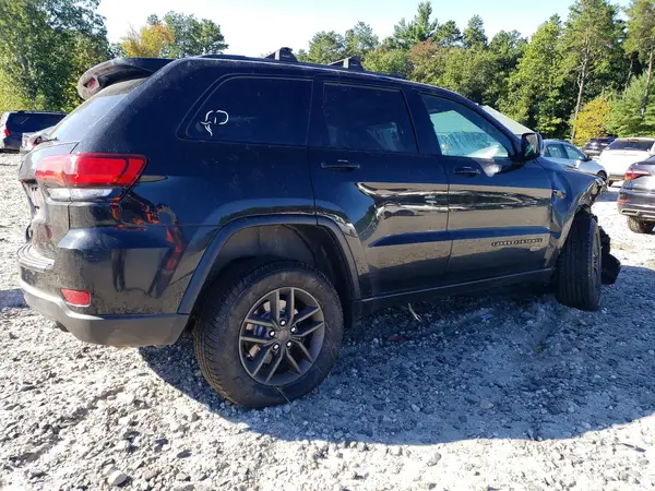 1C4RJFAG6HC641067 — 2017 Jeep Grand Cherokee, фото 3 с аукциона Copart, Передняя часть