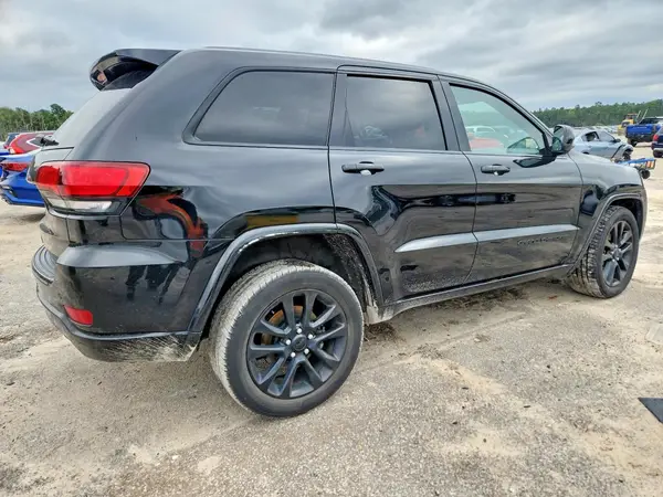 1C4RJEAG0HC702858 — 2017 Jeep Grand Cherokee, фото 3 с аукциона Copart, Передняя часть