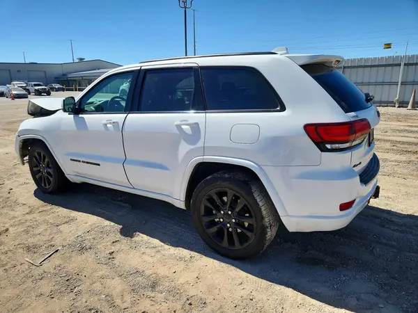 1C4RJFAG4HC759912 — 2017 Jeep Grand Cherokee, фото 2 с аукциона Copart, Передняя часть