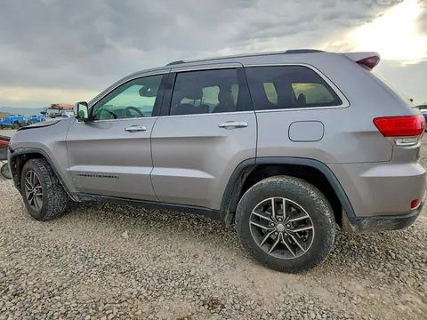 2018 Jeep Grand Cherokee VIN 1C4RJFBG9JC215281 фото 2
