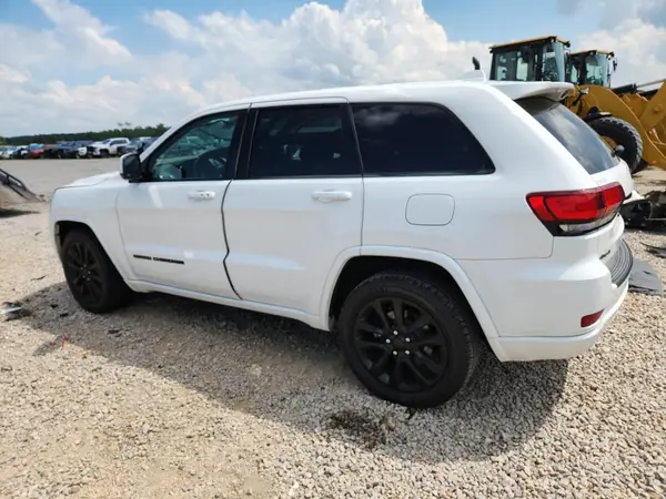 1C4RJFAG6JC468799 — 2018 Jeep Grand Cherokee, фото 2 с аукциона Copart 07.10.2026, Повреждения со всех сторон