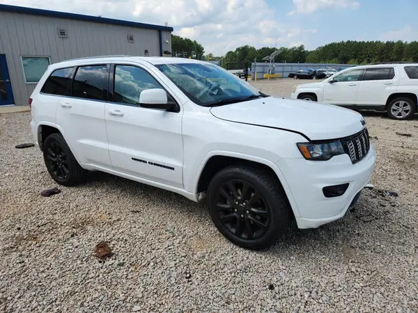 1C4RJFAG6JC468799 — 2018 Jeep Grand Cherokee, фото 4 с аукциона Copart 07.10.2026, Повреждения со всех сторон