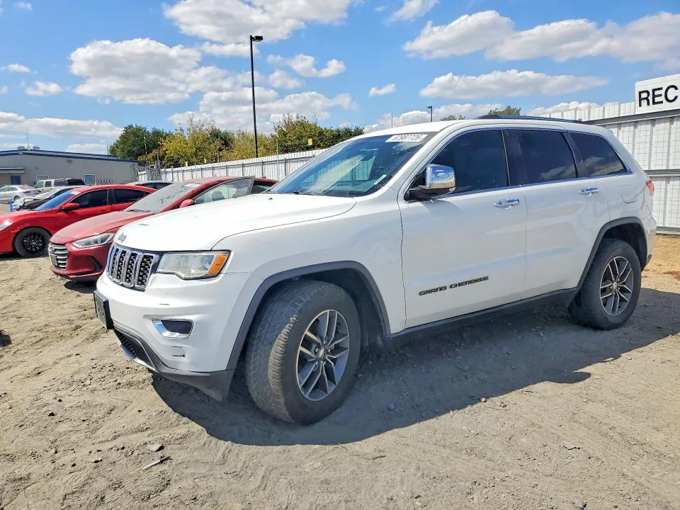 2018 Jeep Grand Cherokee VIN 1C4RJEBG3JC126221 фото 1