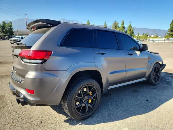 1C4RJFN94JC315091 — 2018 Jeep Grand Cherokee, фото 3 с аукциона Copart, Передняя часть