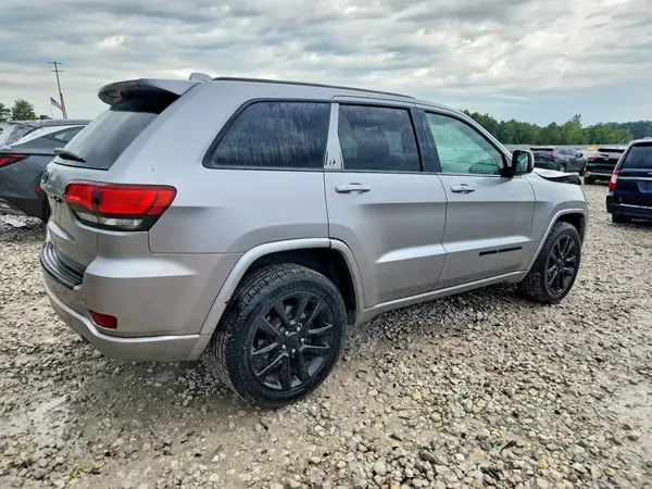 1C4RJFAG6JC202814 — 2018 Jeep Grand Cherokee, фото 3 с аукциона Copart, Передняя часть