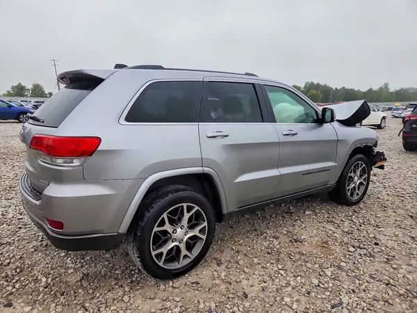 1C4RJFBG8JC214395 — 2018 Jeep Grand Cherokee, фото 3 с аукциона Copart, Передняя часть