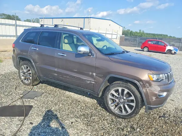 1C4RJEBG3JC306556 — 2018 Jeep Grand Cherokee, фото 4 с аукциона Copart, Боковая часть