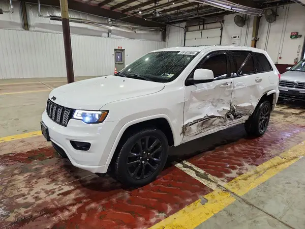 1C4RJFAG3JC388831 — 2018 Jeep Grand Cherokee, Боковая часть (Side), фото до ремонта