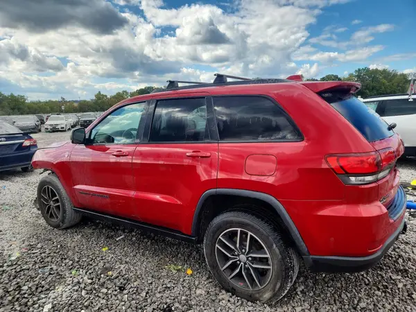 1C4RJFLT0JC342383 — 2018 Jeep Grand Cherokee, фото 2 с аукциона Copart, Передняя часть