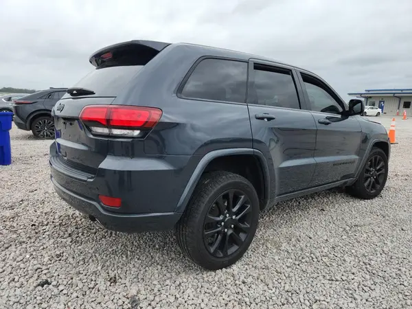 1C4RJFAGXJC374845 — 2018 Jeep Grand Cherokee, фото 3 с аукциона Copart, Передняя часть
