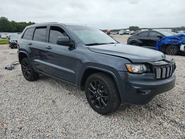 1C4RJFAGXJC374845 — 2018 Jeep Grand Cherokee, фото 4 с аукциона Copart, Передняя часть
