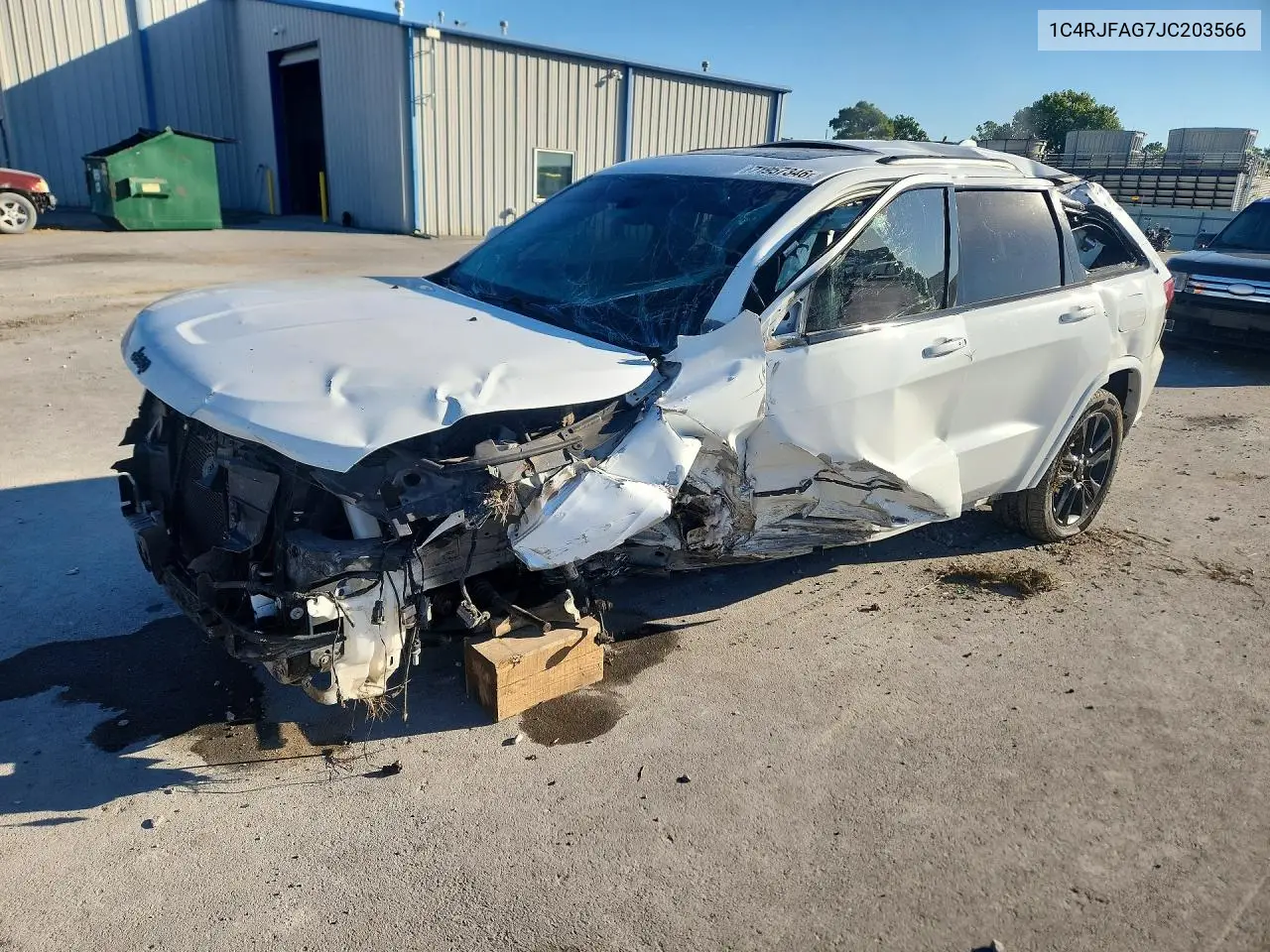 2018 Jeep Grand Cherokee Laredo VIN 1C4RJFAG7JC203566 фото 1