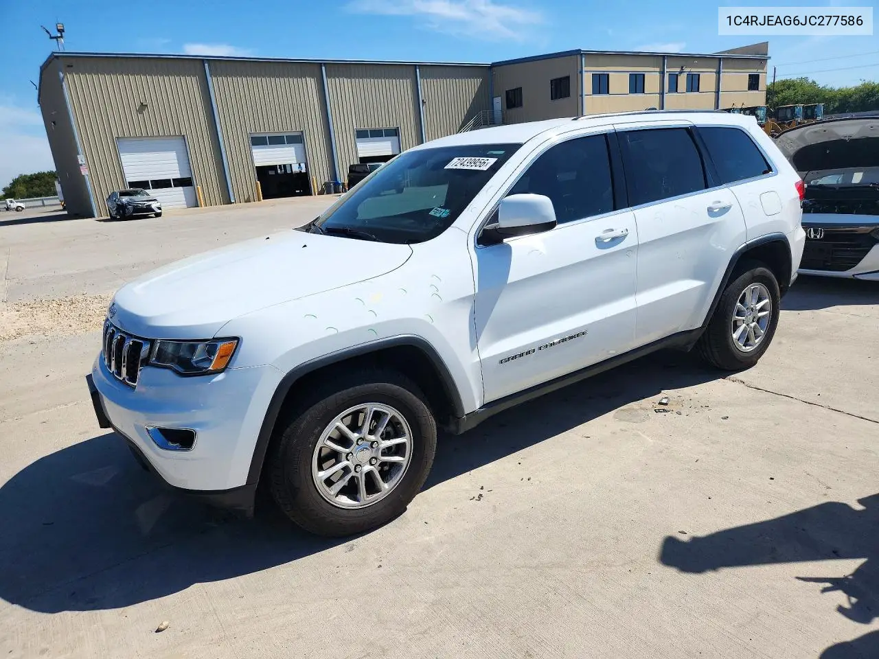 2018 Jeep Grand Cherokee Laredo VIN 1C4RJEAG6JC277586 фото 1