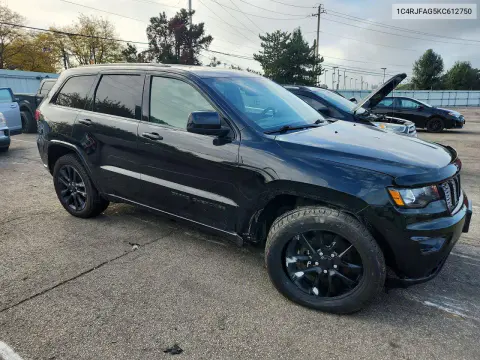 2019 Jeep Grand Cherokee Laredo VIN 1C4RJFAG5KC612750 фото 4