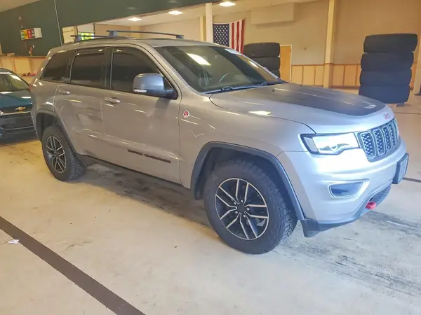 1C4RJFLG1KC662140 — 2019 Jeep Grand Cherokee, фото 4 с аукциона Copart, Подтопление