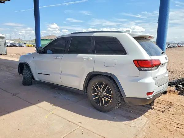 1C4RJFLT4LC141265 — 2020 Jeep Grand Cherokee, фото 2 с аукциона Copart, Передняя часть